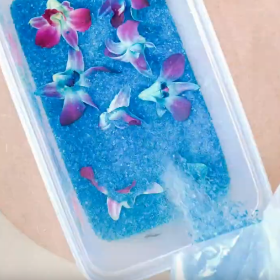 Blue Silica Gel for Drying Flowers